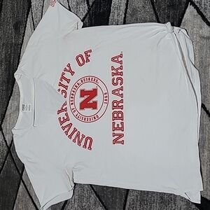 VS PINK 2017 CAMPUS CUT-OUT V-NECK NEBRASKA TEE-SHIRT